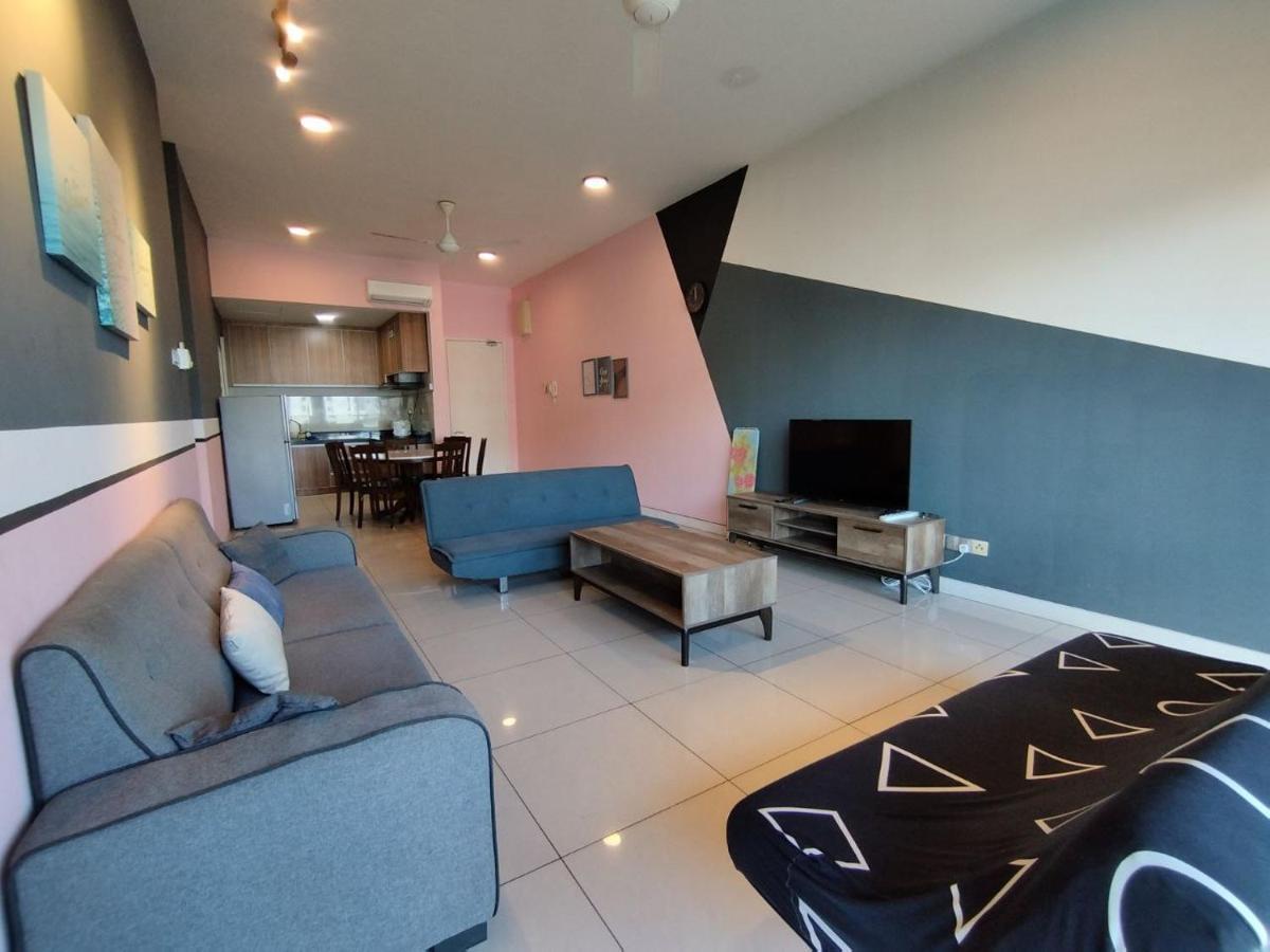 Restary - Black Pink, Loft E - Imago Shopping Mall - Kk City- 3Br,8Pax 来沙旅 黑粉主题公寓 - Loft E - Imago商场 - 泳池 - Kk市中心 - 3房8人 Kota Kinabalu Exterior foto